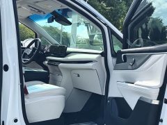 Buick GL8 New Energy Luzun Respect Edition 7-Seater - ფოტო 14