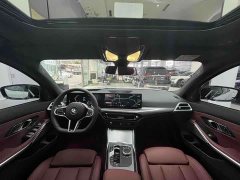 BMW 3 Series 330i M Sport Night Edition Package - ფოტო 12