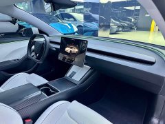 Tesla Model 3 High Performance All-Wheel Drive - ფოტო 14