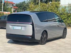 Li Auto MEGA Home Family Edition - ფოტო 12
