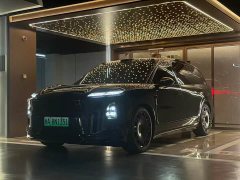 NIO ES8 Six-Seat Executive Luxury Edition - ფოტო 1