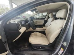 BYD Qin L DM-i Smart Drive Edition 120KM Excellence - ფოტო 9