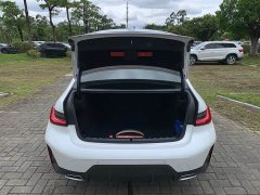 BMW 3 Series 325Li M Sport Package - ფოტო 15