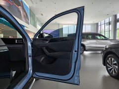 Volkswagen Tiguan L PRO 380TSI AWD R-Line Premium Edition - ფოტო 11