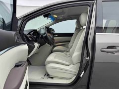 Buick GL8 2023 Land Business Class Comfort Edition - ფოტო 13