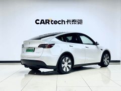 Tesla Model Y Rear-Wheel Drive - ფოტო 3