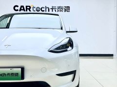 Tesla Model Y Rear-Wheel Drive - ფოტო 6