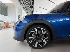 BMW 2025 MINI 2.0T COOPER S Artist 5-Door - ფოტო 9