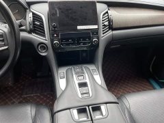 Honda Crown Road CR-V 370TURBO Two-Wheel Drive Luxury - photo 18