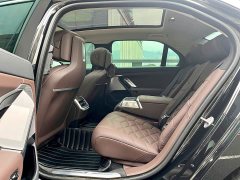 BMW 7 Series 735Li M Sport Package - ფოტო 8