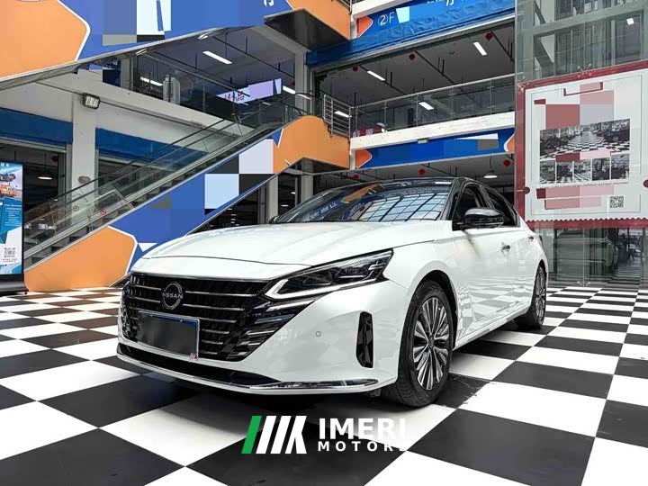 Nissan Teana 2.0L XL-Upr Comfort Edition - car from China