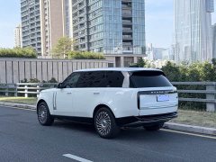 Land Rover Range Rover 2023 3.0L V6 400PS Genesis Extended Wheelbase - ფოტო 4