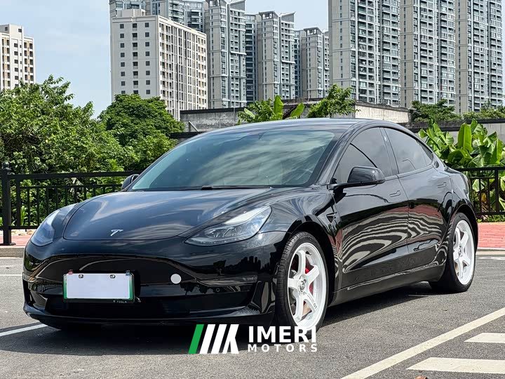 Tesla Model 3 Performance All-Wheel Drive