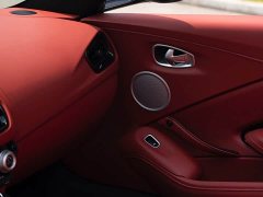 BYD Aston Martin V8 Vantage 4.0T V8 Roadster - ფოტო 11