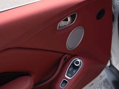 BYD Aston Martin V8 Vantage 4.0T V8 Roadster - ფოტო 14