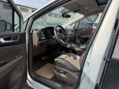 Volkswagen Viloran 380TSI Prestige - ფოტო 13