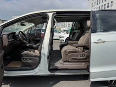 Volkswagen Viloran 380TSI Prestige - ფოტო 14