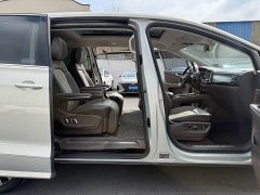 Volkswagen Viloran 380TSI Prestige - ფოტო 6