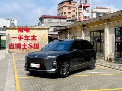 NIO ES8 Six-Seat Executive Signature Edition - ფოტო 1