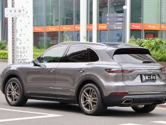 Porsche Cayenne 3.0T Platinum Edition - ფოტო 4