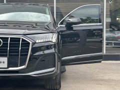 Audi Q7 45 TFSI quattro S line Sport - ფოტო 9