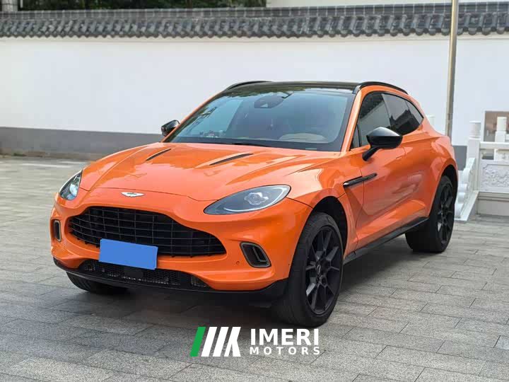 Aston Martin DBX 4.0T V8