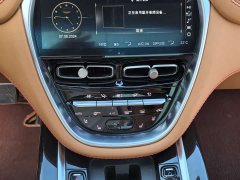 Aston Martin DBX 2022 4.0T V8 - ფოტო 10