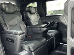 Lexus LM 2023 500h Six-Seat Premium Edition - ფოტო 16