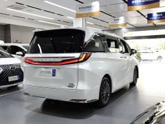 Lexus LM 2023 500h Six-Seat Premium Edition - ფოტო 5
