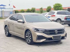 Volkswagen Passat 2022 330TSI Starry Sky Luxury Edition - ფოტო 3