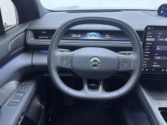NIO ES8 Six-Seat Executive Luxury Edition - ფოტო 18