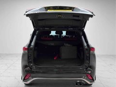 Toyota Crown Land Cruiser Crown Venza 2.5L HEV FWD Base - ფოტო 14
