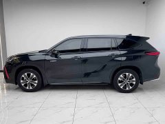 Toyota Crown Land Cruiser Crown Venza 2.5L HEV FWD Base - ფოტო 15
