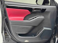 Toyota Crown Land Cruiser Crown Venza 2.5L HEV FWD Base - ფოტო 9
