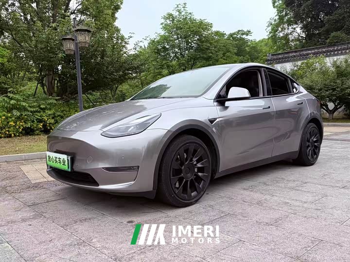 Tesla Model Y Long Range All-Wheel Drive - ავტომობილი ჩინეთიდან