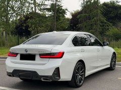 BMW 3 Series 320Li M Sport Package - ფოტო 16