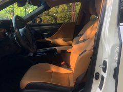 Lexus ES 2021 300h Excellence - ფოტო 9
