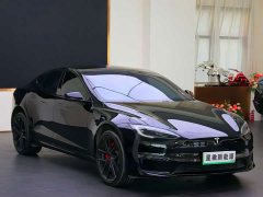 Tesla Model S Tri-Motor All-Wheel Drive Plaid - ფოტო 3