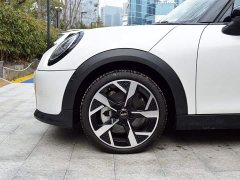BMW MINI 2.0T COOPER S Artist 5-Door - ფოტო 15