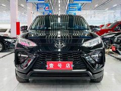 Toyota Wildland Vland 2.0L CVT AWD Luxury Plus - photo 2