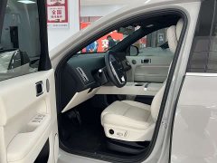 Li Auto L6 Max - ფოტო 4