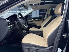 Volkswagen Passat 330TSI Starry Sky Luxury Edition - ფოტო 12