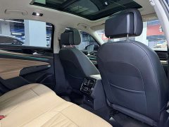 Volkswagen Passat 330TSI Starry Sky Luxury Edition - ფოტო 7