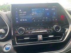 Toyota Highlander 2022 Hybrid 2.5L AWD Premium 7-Seater - ფოტო 9