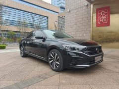 Volkswagen Passat Facelift 330TSI Luxury - ფოტო 2