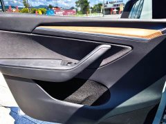 Tesla Model Y Long Range All-Wheel Drive - ფოტო 14