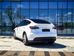Tesla Model Y Long Range All-Wheel Drive - ფოტო 6