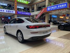 Volkswagen Lingdu L 280TSI DSG Dazzling Red Edition - ფოტო 6