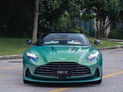 Aston Martin DB12 2025 4.0T V8 Coupe - ფოტო 2