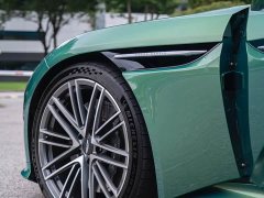 Aston Martin DB12 2025 4.0T V8 Coupe - ფოტო 8